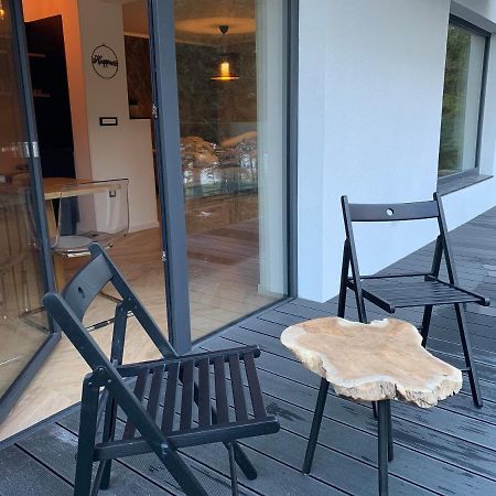 Pine Tree Holiday House กอซด์มาร์ทูลเย็ก ภายนอก รูปภาพ