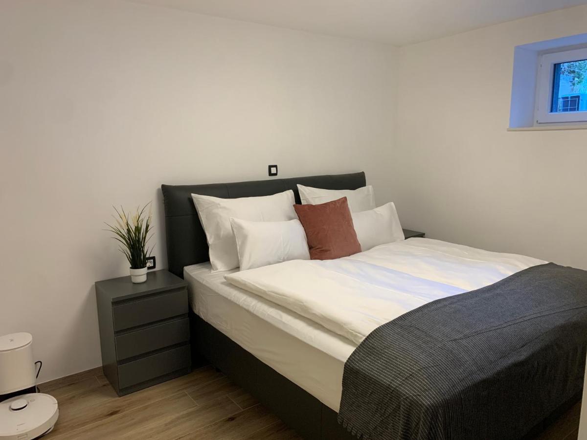 Pine Tree Holiday House กอซด์มาร์ทูลเย็ก ภายนอก รูปภาพ